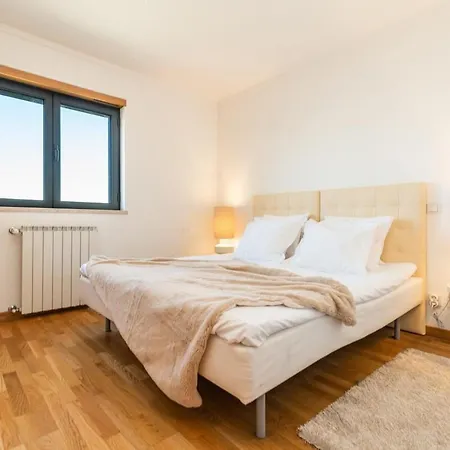 Modern 2 Bedroom With Balcony And Amazing Views アパート *