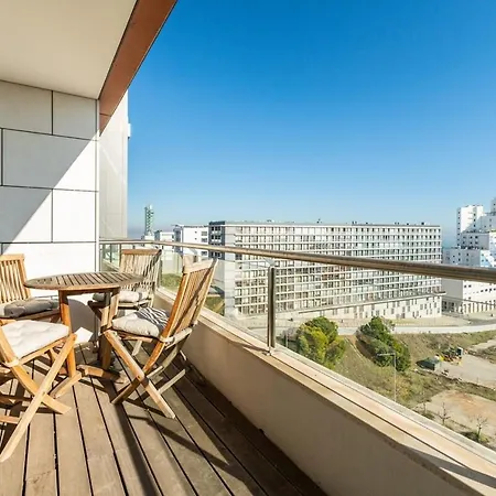Modern 2 Bedroom With Balcony And Amazing Views Lejlighed *